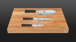 Knife set with cutting board