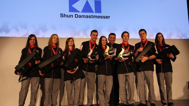 
                    Kai Damaststahlmesser als Sponsor