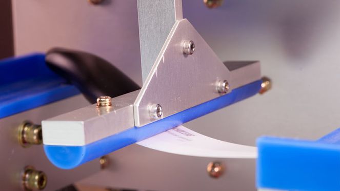 
                    Kyocera Keramik Schälmesser Biegetest