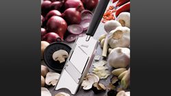 Vegetable/fruit knife, fine slicer