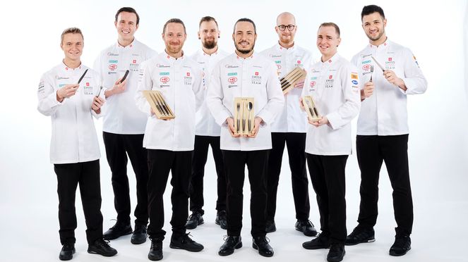 
                    Table cutlery with spoon walnut by sknife, supplier of the Swiss Culinary National team