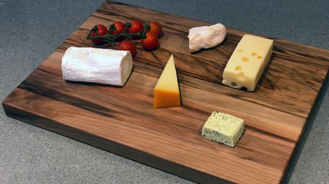 
                    The bread/cheese board is also suitable for presenting a cheese selection
