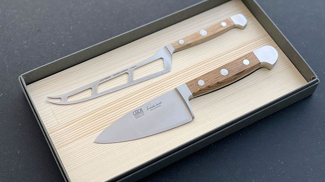
                    Güde Käsemesserset mit Griff aus Fasseichenholz